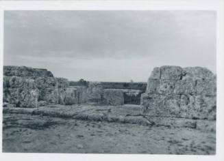 Unidentified ruins with bases of walls standing