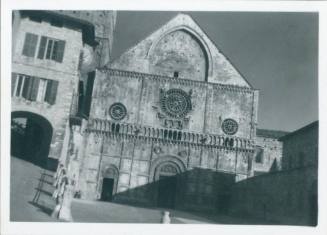 Church of San Rufino, Assisi, with its three rose windows visible