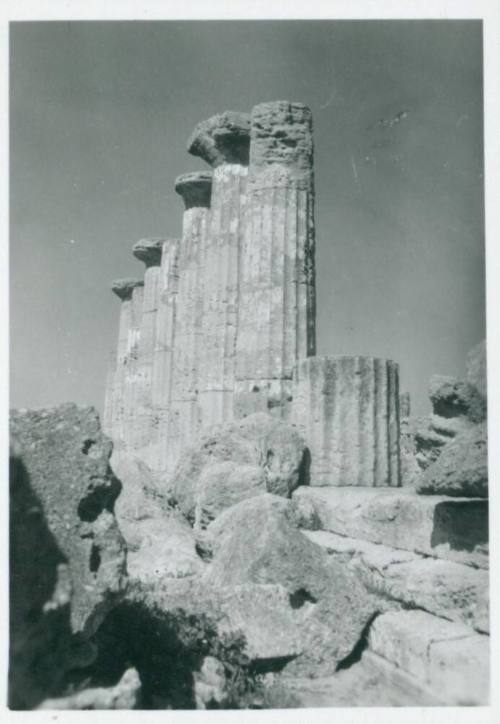 Vertical shot of the Temple of Heracles at Agrigento