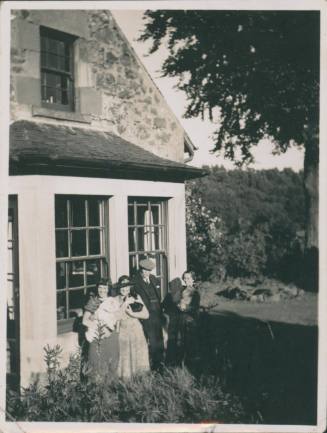 Wilhelmina Barns-Graham, Mina, Allan and Jean Barns-Graham with Fusken Chuff and other cat. Outside Carbeth House.