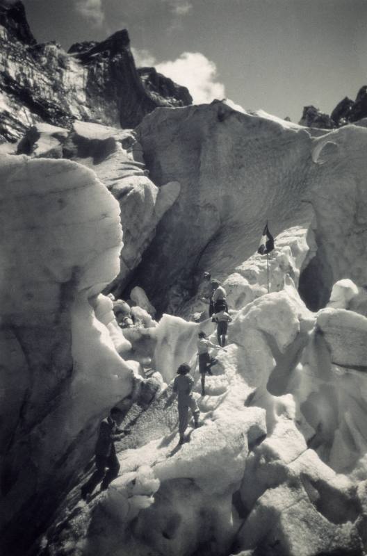 Wilhelmina Barns-Graham and Brothertons climbing the glacier.