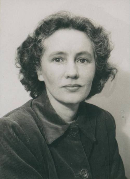 Wilhelmina Barns-Graham passport photo [Studio St Ives]