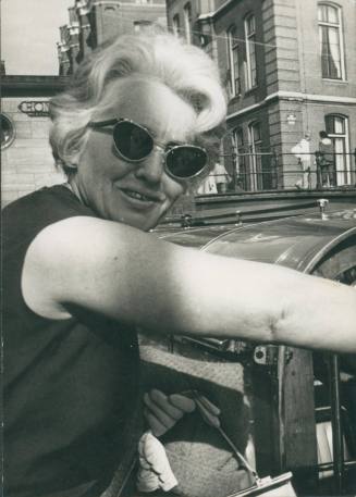 Wilhelmina Barns-Graham in sunglasses. Rotterdam.